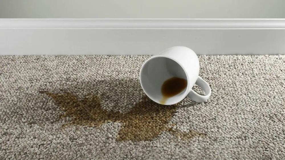 پاك كردن لكه قدیمی چای از روی فرش