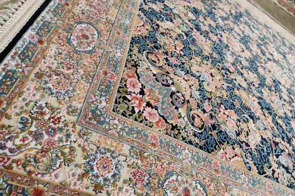 شستشوی فرش ابریشم در قالیشویی